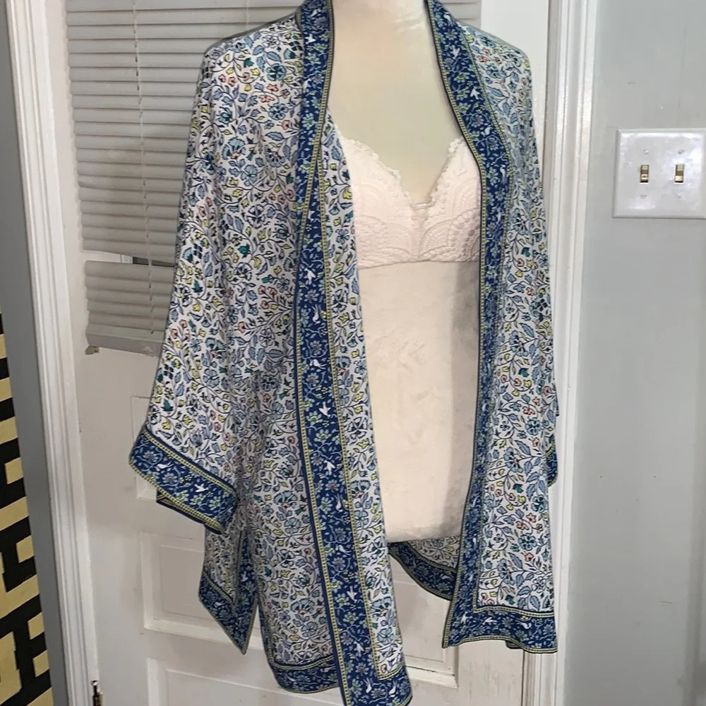 Max Studio Whimsical Short Kimono - Picture 2 of 10